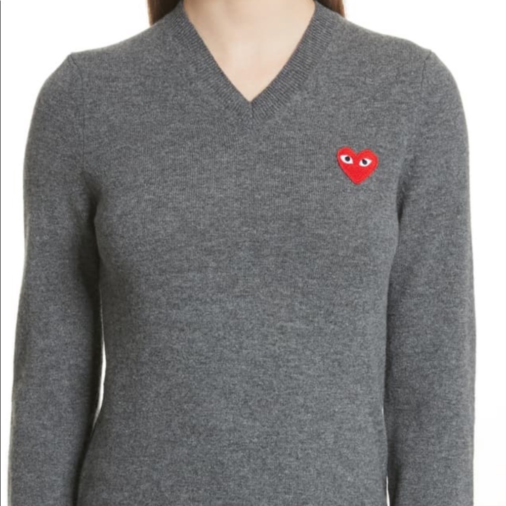 PLAY grey v neck sweater with heart